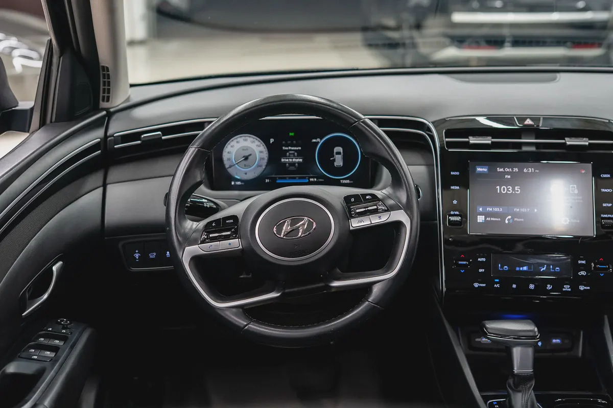 2023 HYUNDAI TUCSON SEL IN EXCELLENT CONDITION
