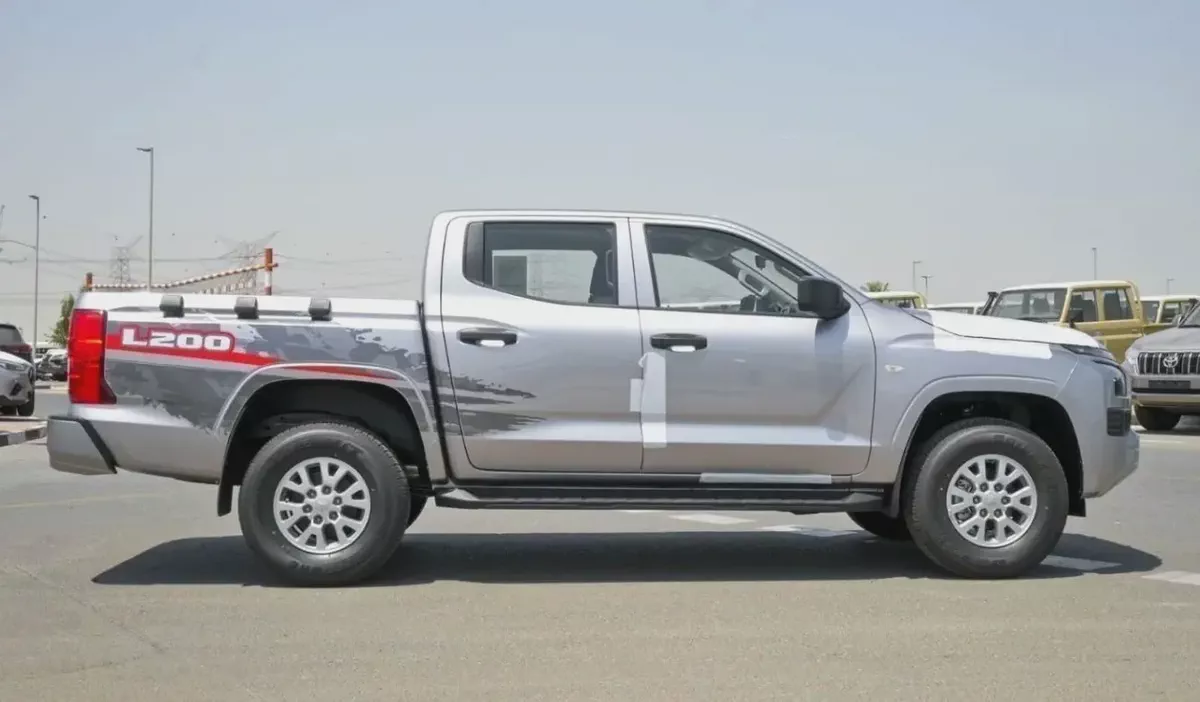 Mitsubishi L200 Double Cab GLX 2026 - European Specs - Brand New!-2-2