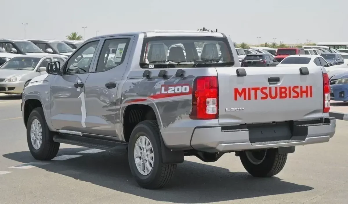 Mitsubishi L200 Double Cab GLX 2026 - European Specs - Brand New!-7-7