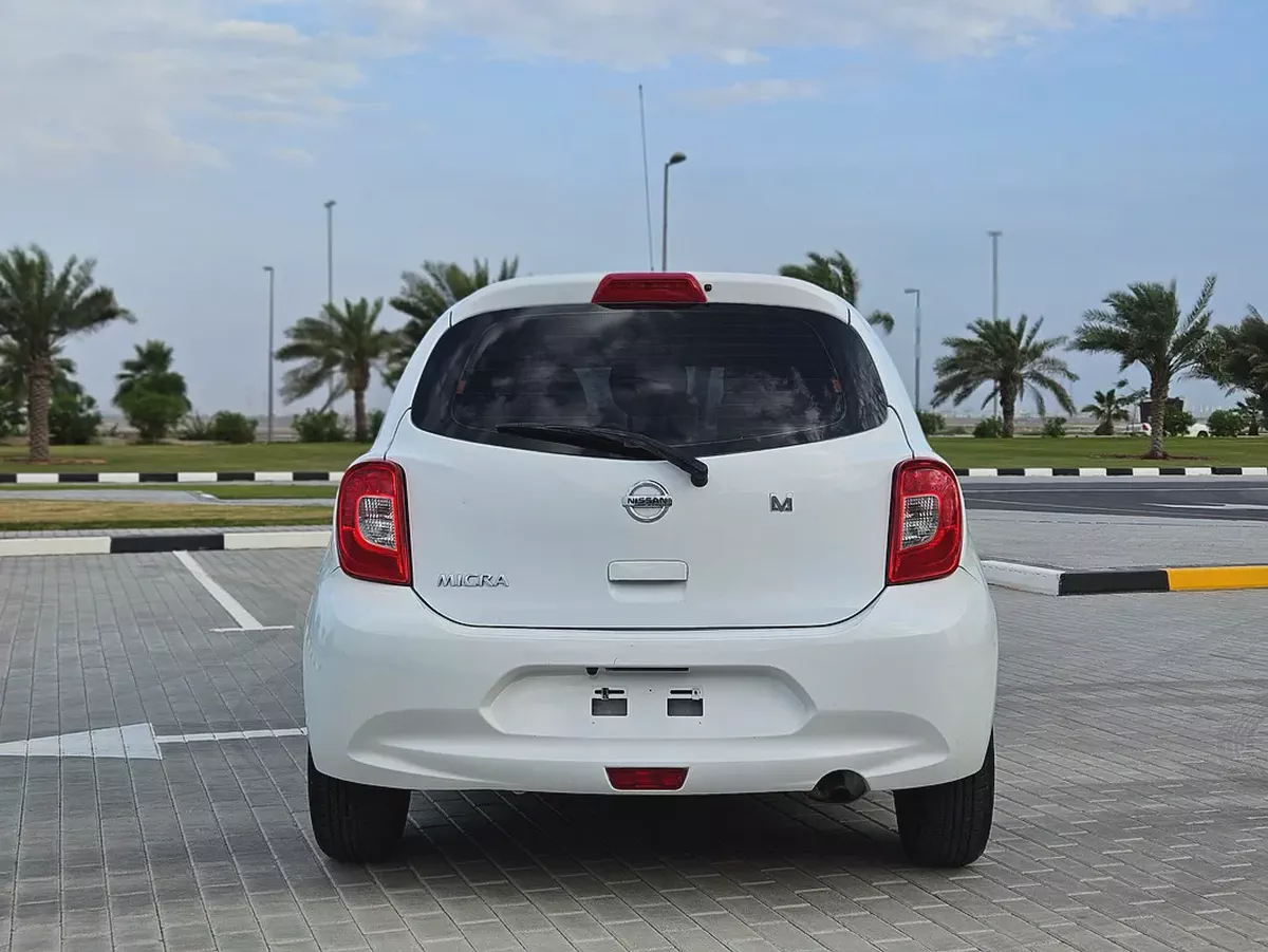 2020 Nissan Micra S GCC Specs - Well Maintained Fuel Efficient Hatchback-17-17