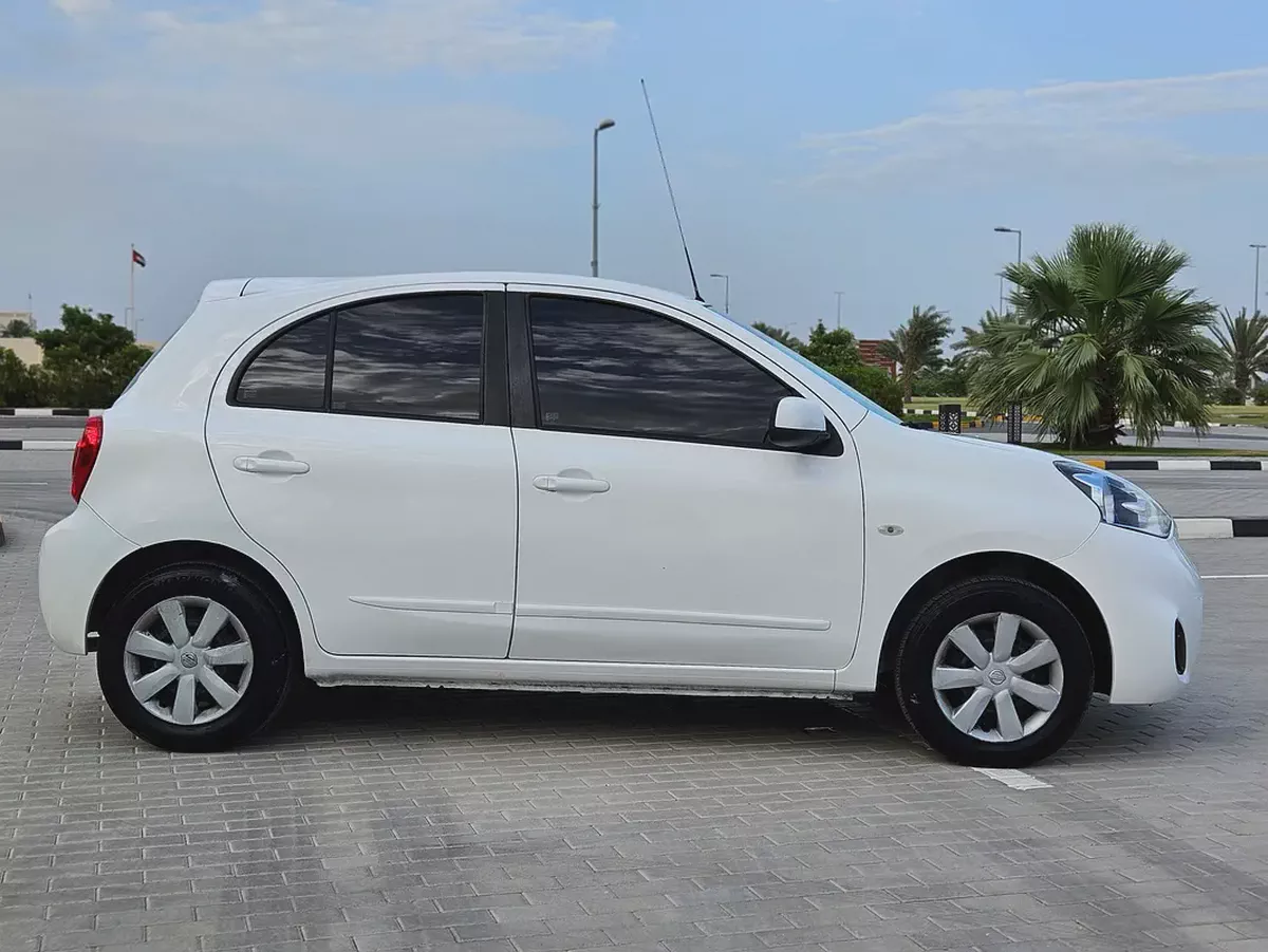 2020 Nissan Micra S GCC Specs - Well Maintained Fuel Efficient Hatchback-19-19
