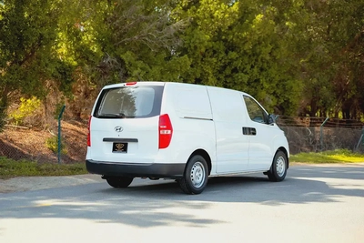H1 Delivery Van | Manual | GCC Specs | Ref#H89342-2