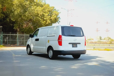 H1 Delivery Van | Manual | GCC Specs | Ref#H89342-3