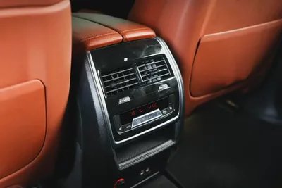 BMW X7 X-Drive 40i M Sport-Masterclass-GCC-7 Seats-BMW Warranty & Service  Until 30/06/2029-17