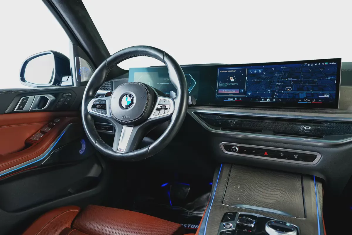 BMW X7 X-Drive 40i M Sport-Masterclass-GCC-7 Seats-BMW Warranty & Service  Until 30/06/2029-11-11