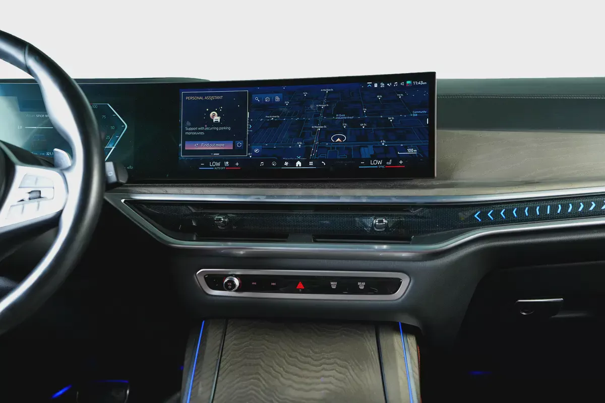 BMW X7 X-Drive 40i M Sport-Masterclass-GCC-7 Seats-BMW Warranty & Service  Until 30/06/2029-12-12