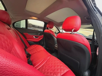 Mercedes-Benz C 300 AMG 2019 - American Specs-6