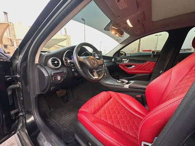 Mercedes-Benz C 300 AMG 2019 - American Specs-7