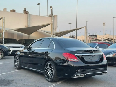 Mercedes-Benz C 300 AMG 2019 - American Specs-10