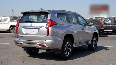 Mitsubishi Montero Sport Brand New 2026 Mitsubishi Montero Sport GLS (H59) 3.0L 6-Cylinder SUV – GCC Specs | Export Ready-12