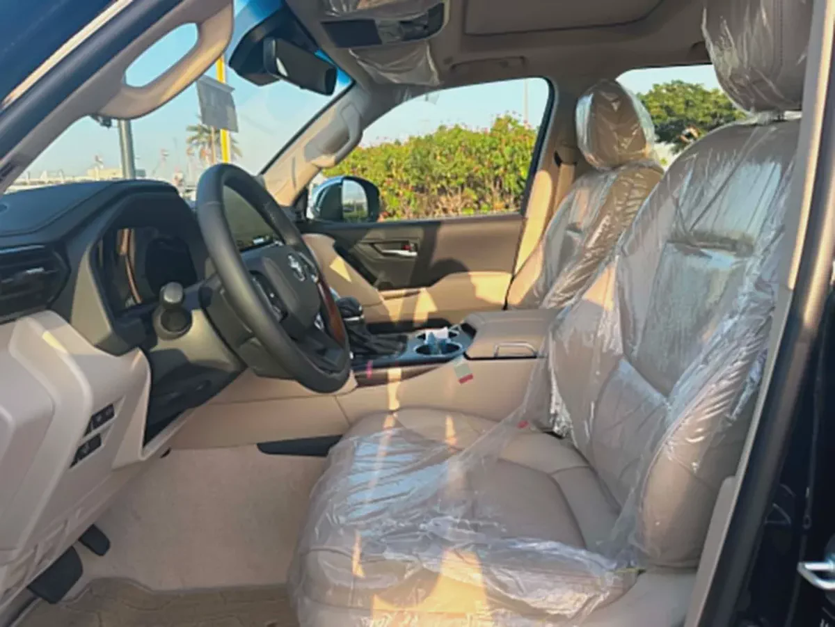 Brand New 2026 Toyota Land Cruiser VXR - GCC Specs-3-3
