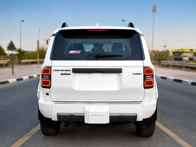 Toyota Land Cruiser prado-5
