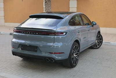 PORSCHE CAYENNE COUPE V6 3.0L - GCC SPECS -UNDER WARRANTY - ACCIDENT FREE - FULL SERVICE HISTORY --5