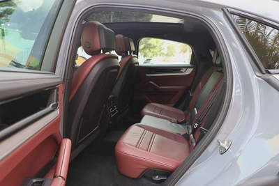 PORSCHE CAYENNE COUPE V6 3.0L - GCC SPECS -UNDER WARRANTY - ACCIDENT FREE - FULL SERVICE HISTORY --18