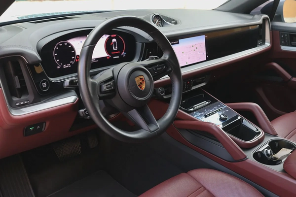 PORSCHE CAYENNE COUPE V6 3.0L - GCC SPECS -UNDER WARRANTY - ACCIDENT FREE - FULL SERVICE HISTORY -