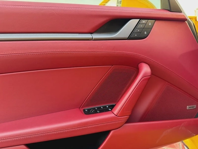 Porsche 911 Carrera 2022 | Korean Specs | Pristine Condition-7