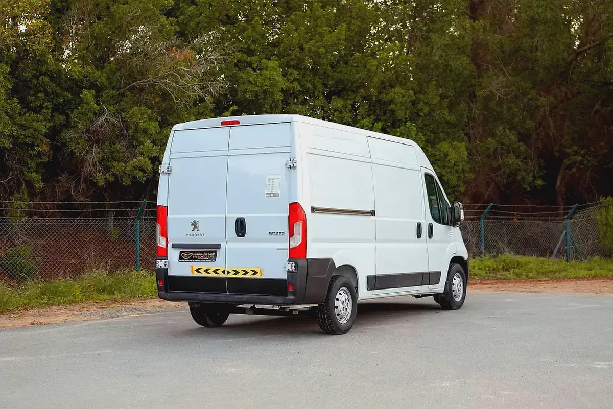 Peugeot Boxer Delivery Van | GCC Specs | Ref#P4566-2-2