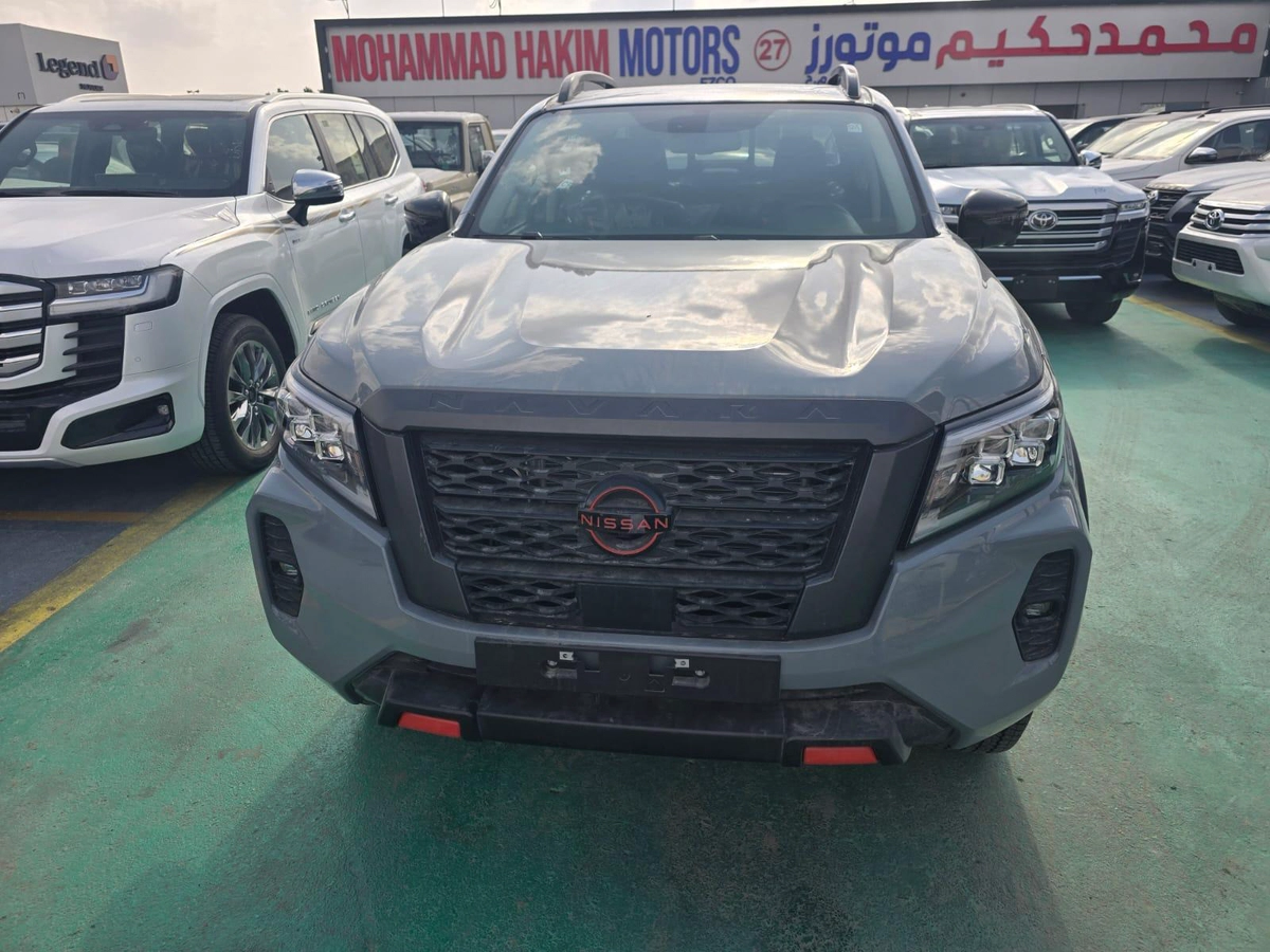 2026 Nissan Navara is a robust and versatile pickup truck designed-3-3