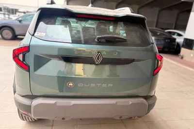 RENAULT DUSTER PETROL-1