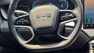 BYD SEAL 7 Premium (Black 25k)-11