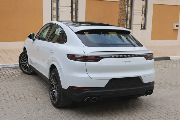 PORSCHE CAYENNE-2020-122000KM-GCC SPECS-EXCELLENT CONDITION