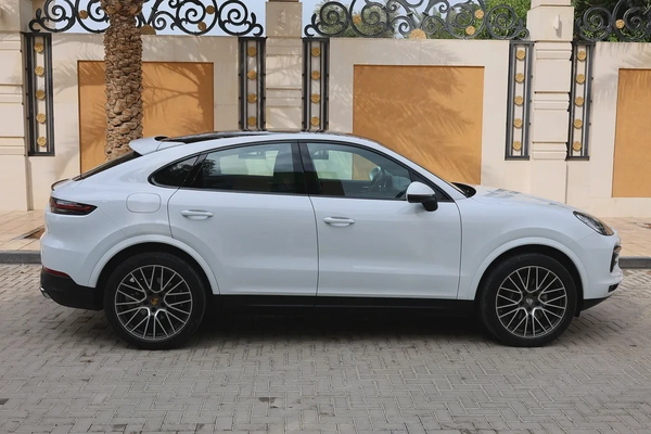 PORSCHE CAYENNE-2020-122000KM-GCC SPECS-EXCELLENT CONDITION