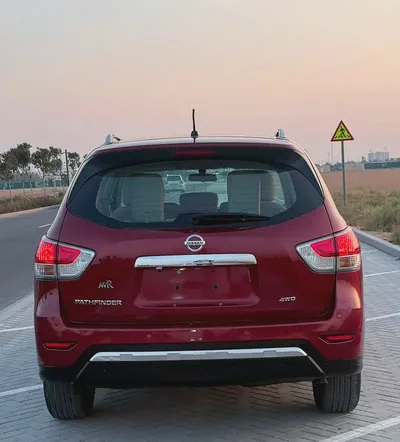 2016 Nissan Pathfinder S GCC Specs-6
