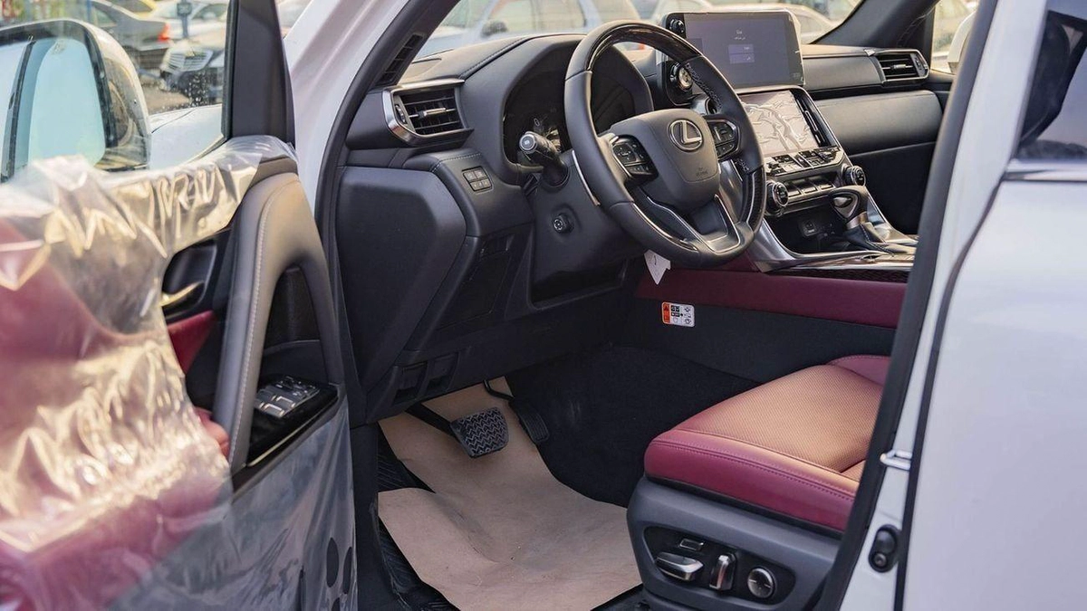 Lexus LX 600 – Luxury SUV in White with Red Interior-8-8