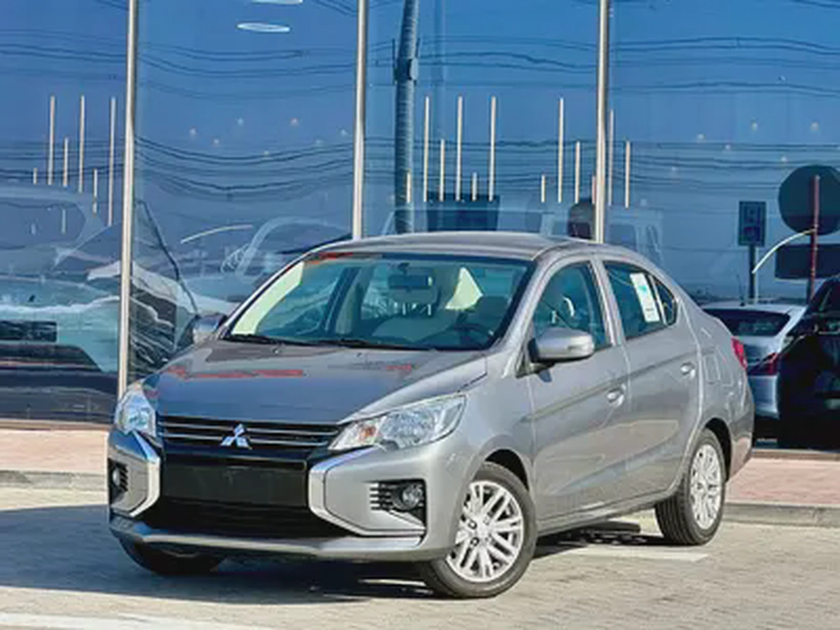 GLX MEDIUM LINE TRIM, 1.2L, GCC, ACCIDENT FREE, (365/-MONTHLY)
