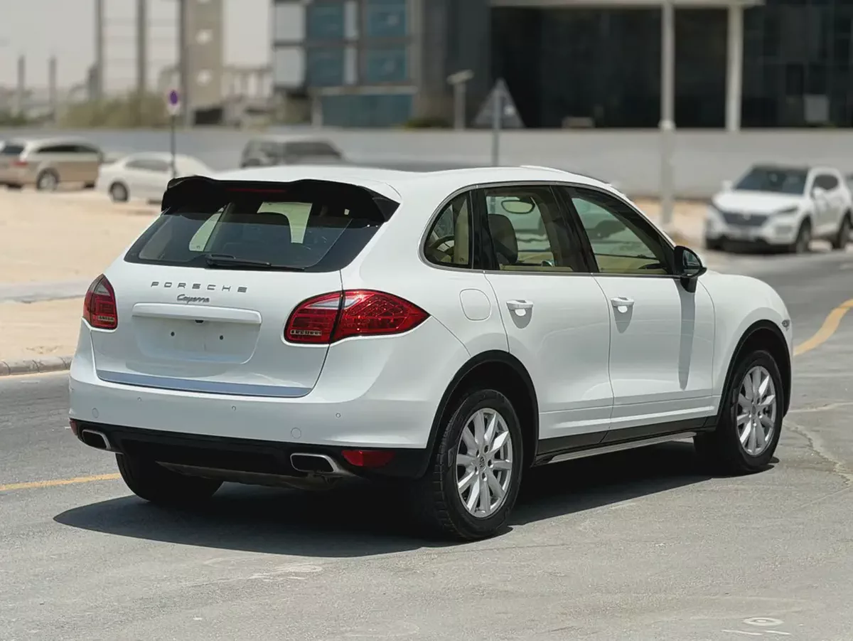2014 Porsche Cayenne Standard-14-14