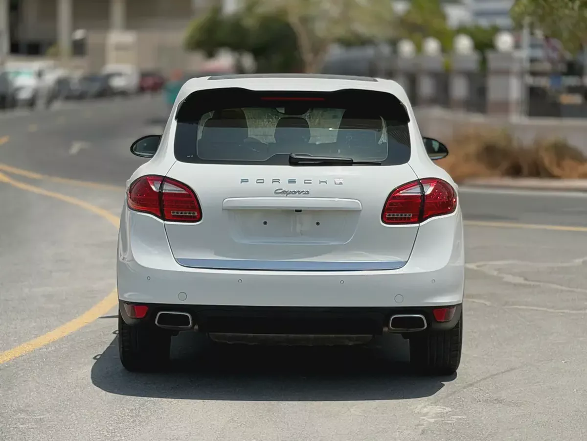 2014 Porsche Cayenne Standard-15-15