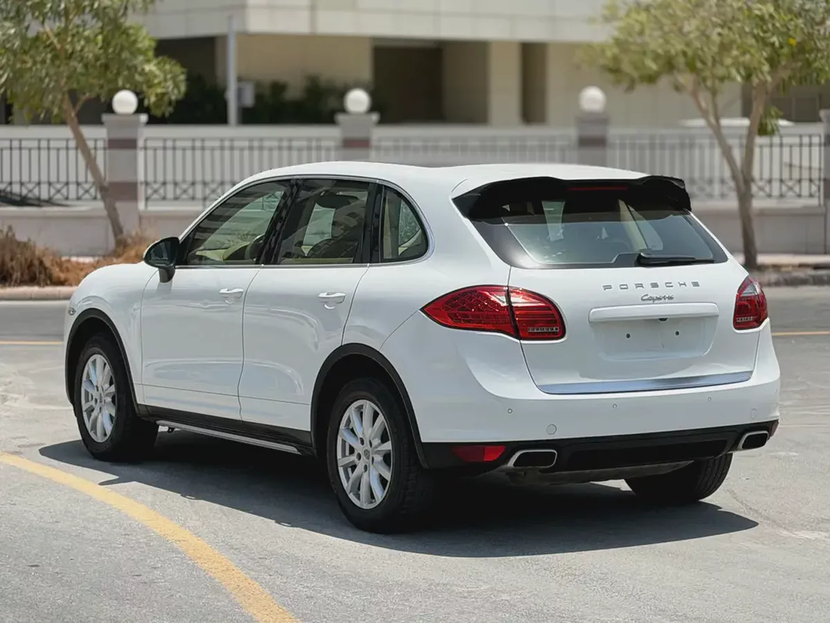 2014 Porsche Cayenne Standard-16-16
