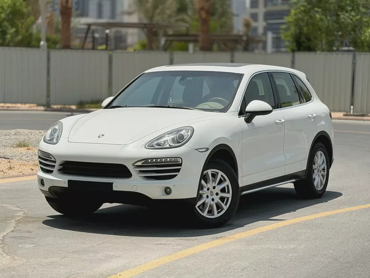 2014 Porsche Cayenne Standard