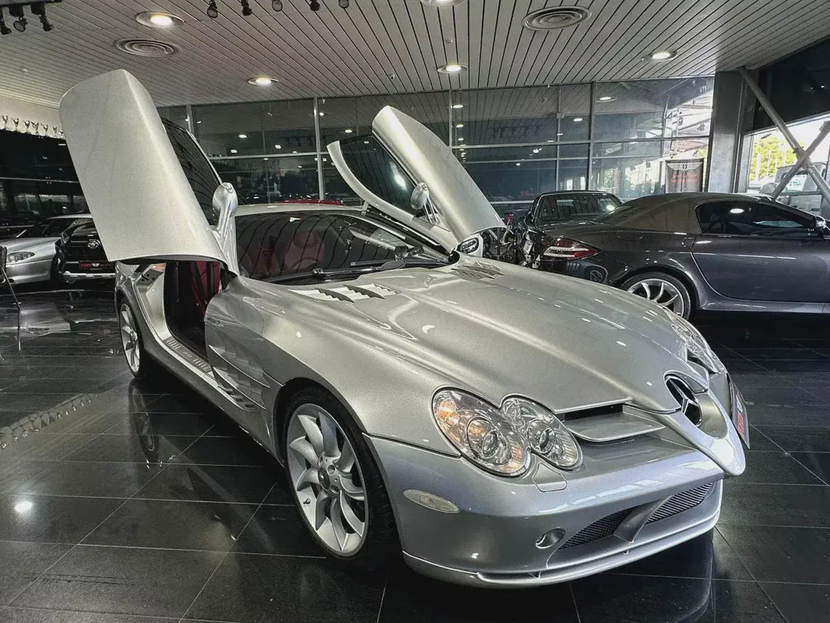 Mclaren SLR, new tires