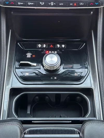 Jeep Wagoneer  2023 AWD-8