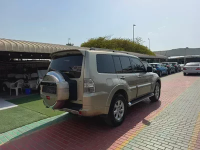 Mitsubishi Pajero 2013 GLS GCC Specs - Well Maintained-3