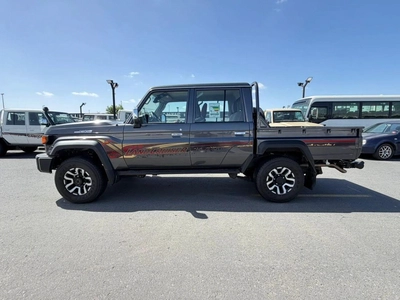 Toyota Land Cruiser Pick Up-4