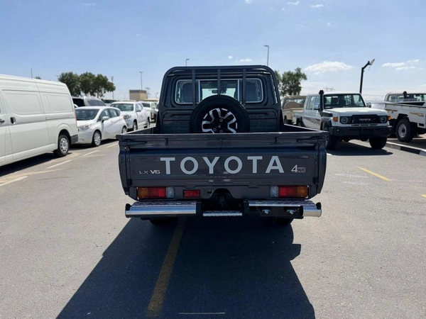 Toyota Land Cruiser Pick Up