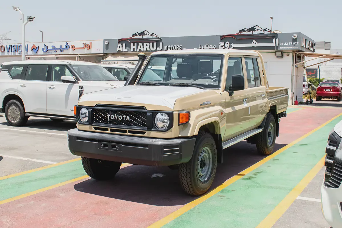 Toyota Land Cruiser 70 Series 4.0L LC 79 Base 2026 GCC Specs-2-2