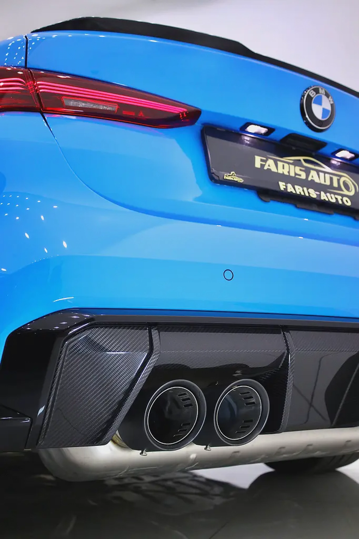 BMW M4 CS RIVERA BLUE + CARBON BUCKET SEATS + CARBON INTERIOR AND EXTERIOR + WARRANTY UPON REQUEST-10-10
