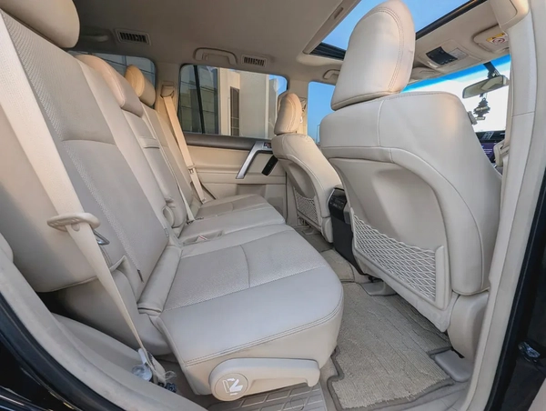 Toyota Prado VXR 2020 GCC Specs - Accident Free - Well Maintained