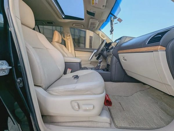 Toyota Prado VXR 2020 GCC Specs - Accident Free - Well Maintained