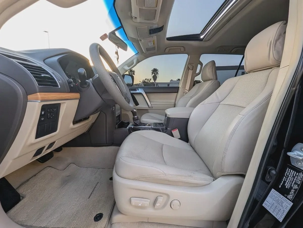 Toyota Prado VXR 2020 GCC Specs - Accident Free - Well Maintained