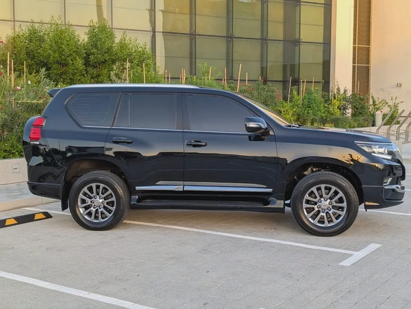Toyota Prado VXR 2020 GCC Specs - Accident Free - Well Maintained