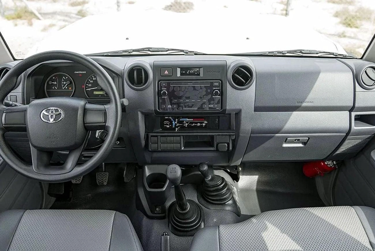 Toyota Land Cruiser 70 D/C  4.2  DIESEL-5-5