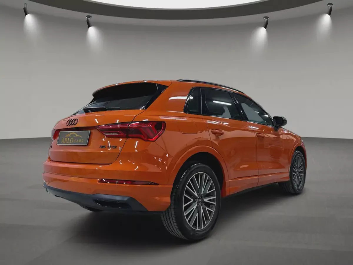 2023 Audi Q3 35 TFSI Progress Black - Agency Warranty + Service Contract-4-4