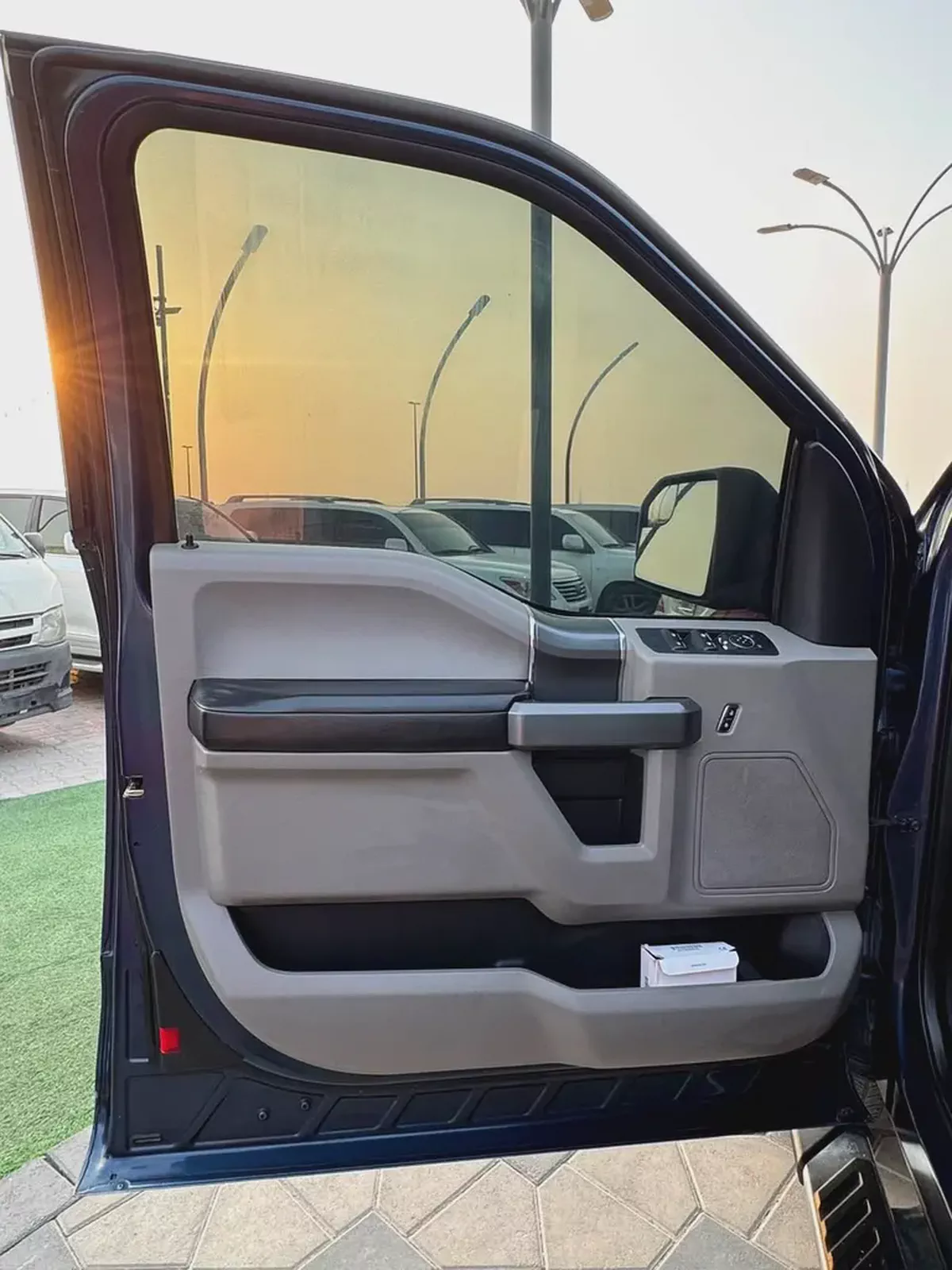 2017 Ford F-150 STX | GCC Specs | Well Maintained-9-9