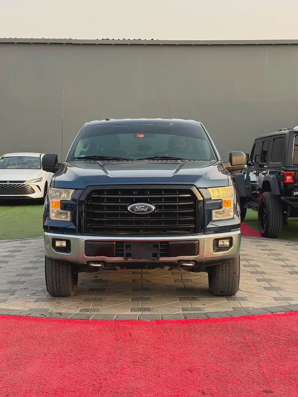 2017 Ford F-150 STX | GCC Specs | Well Maintained-1-1