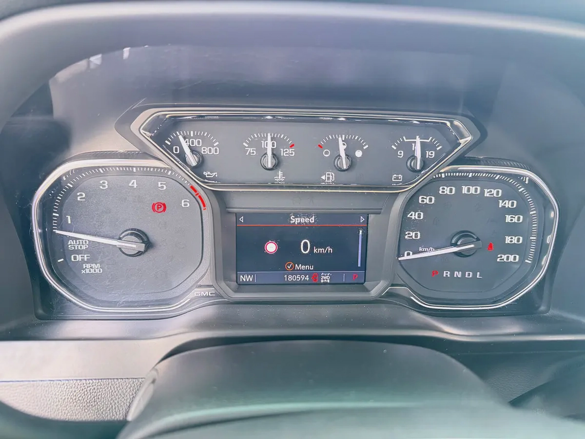 جي ام سي سييرا AT4 6.2L ابيض / رمادي خليجي بن حموده GMC Sierra 1500 AT4 2021, GCC Specs