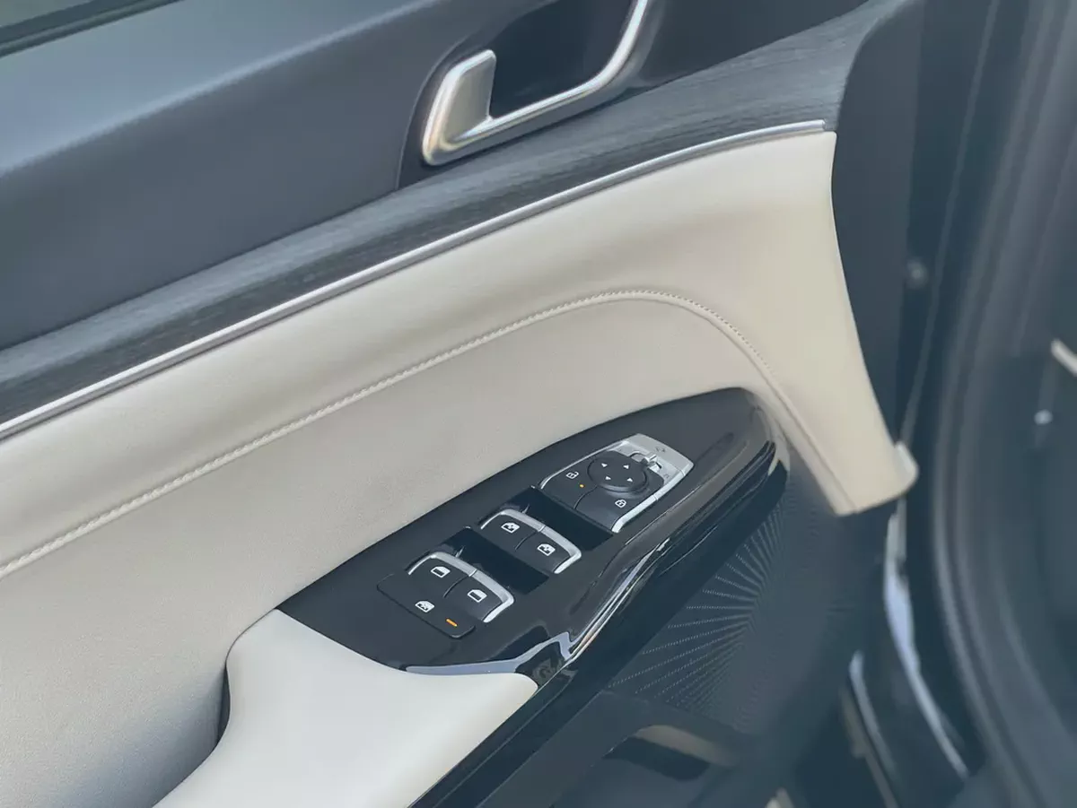 2026 Kia K5 EX GCC Specs-13-13